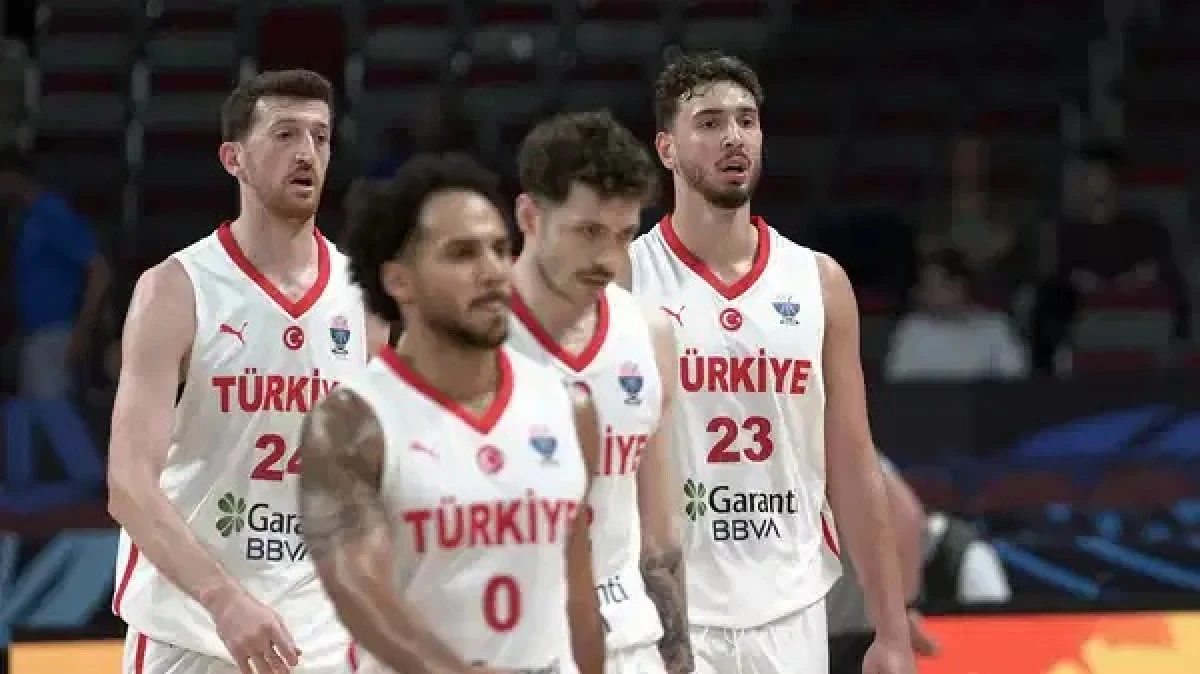 12 Dev Adam Avrupa Şampiyonluğu için sahaya çıkıyor