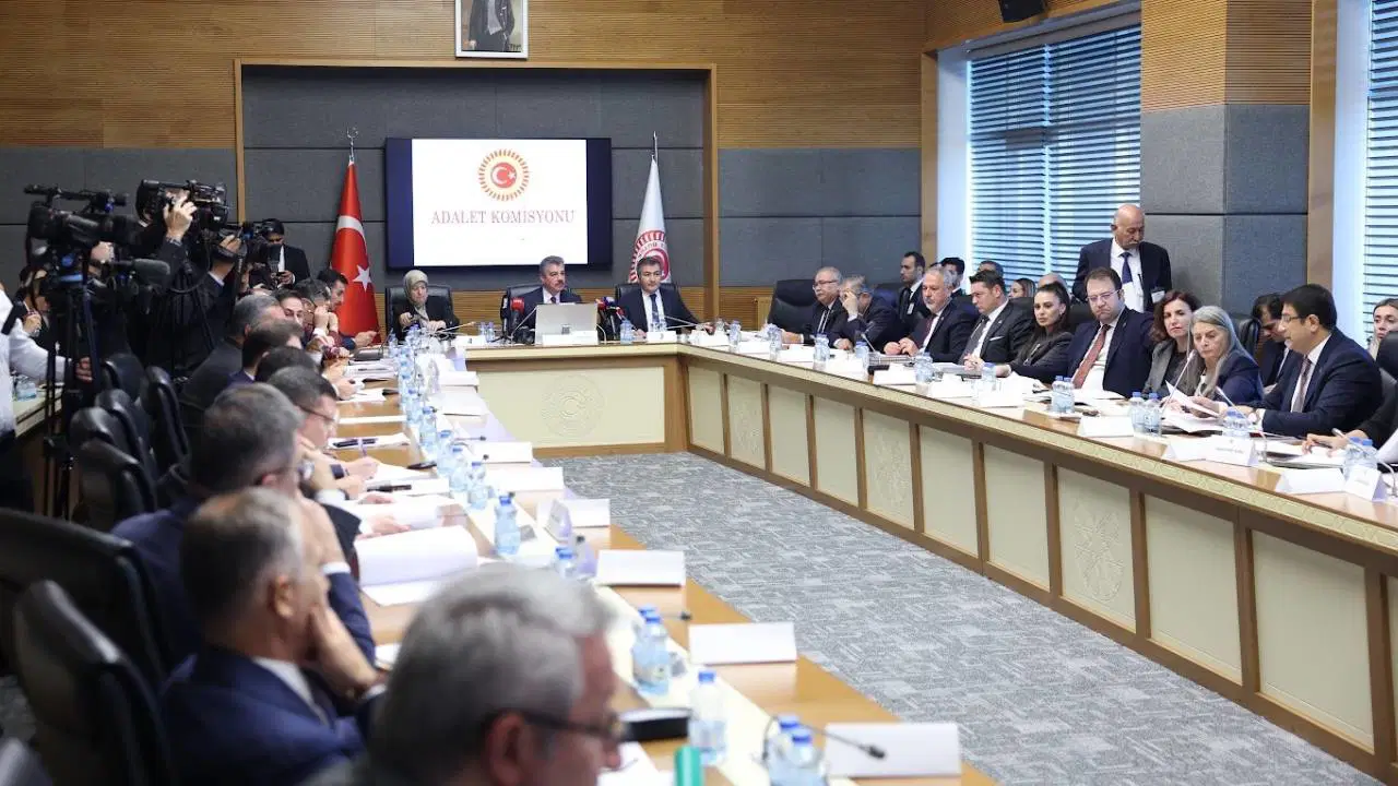 Adalet Komisyonu'nda 11. Yargı Paketi'nin ilk 15 maddesi kabul edildi!