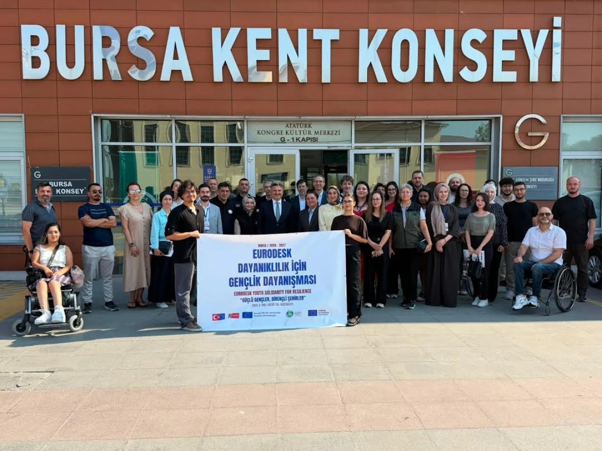 Afetlere Diren&ccedil;li Bursa İ&ccedil;in Gen&ccedil;ler Harekete Ge&ccedil;ti
