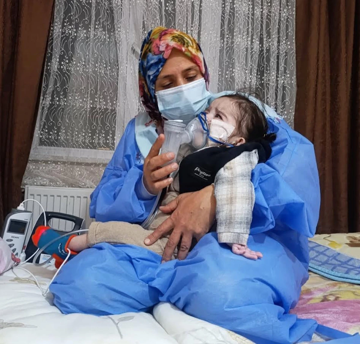 Ağrı'lı SMA&rsquo;lı Kerem bebek yoğun bakımda hayata tutunmaya &ccedil;alışıyor