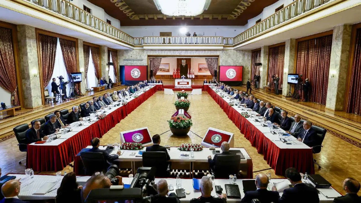  AKP'den 'İmralı' açıklaması: Ziyarete olumlu bakıyoruz