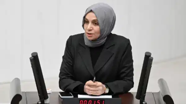 &lsquo;Aleviler &ouml;ld&uuml;r&uuml;l&uuml;yor diyerek ortalığı ayağa kaldırıyor&rsquo; demişti&hellip; AKP&rsquo;li isimden &lsquo;Hz. Ali&rsquo; hamlesi!