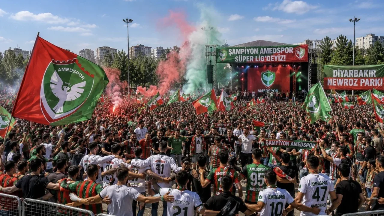 Amedspor&rsquo;un şampiyonluğu &ccedil;oşkuyla kutlanıyor