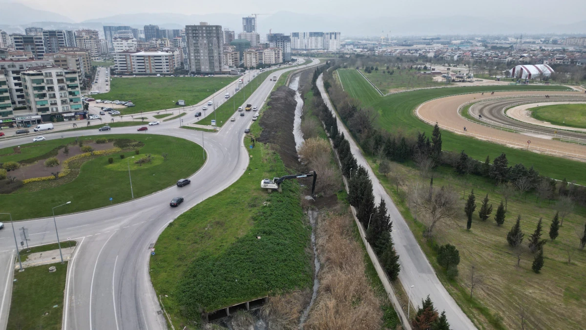 Ayafatma Deresi'nde kapsamlı temizlik &ccedil;alışması