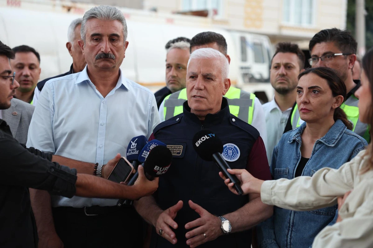 Başkan Bozbey’den yangın bölgesine ziyaret