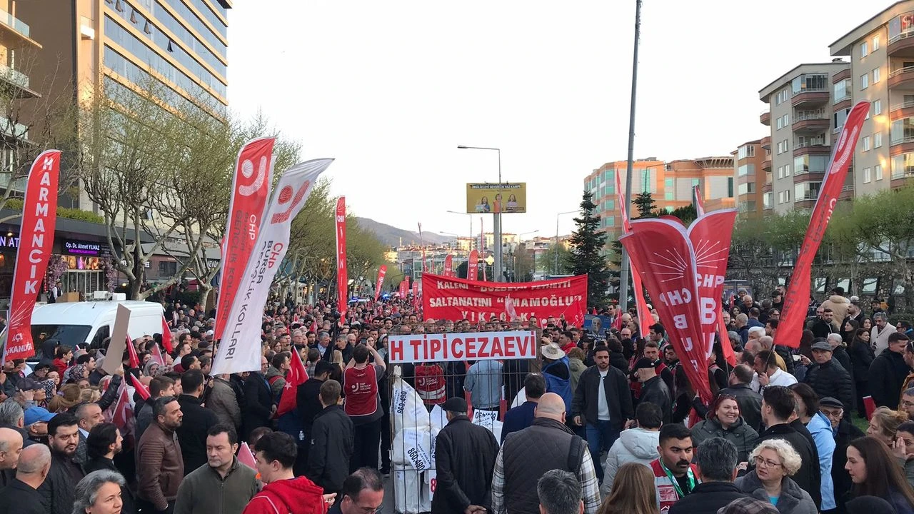 Bursa B&uuml;y&uuml;kşehir Belediye Başkanı Mustafa Bozbey i&ccedil;in destek y&uuml;r&uuml;y&uuml;ş&uuml; yapıldı