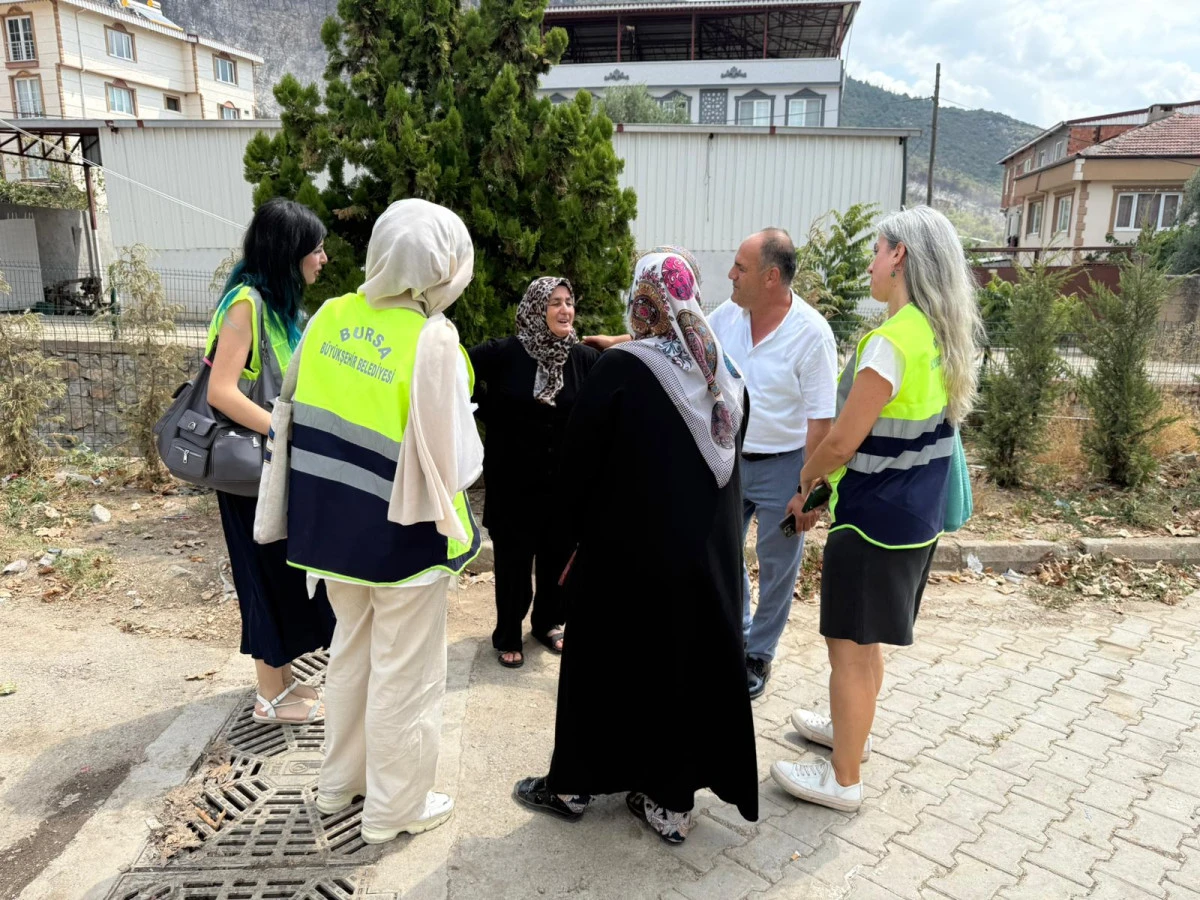 Bursa Büyükşehir Yangın bölgesinde yaraları sarıyor