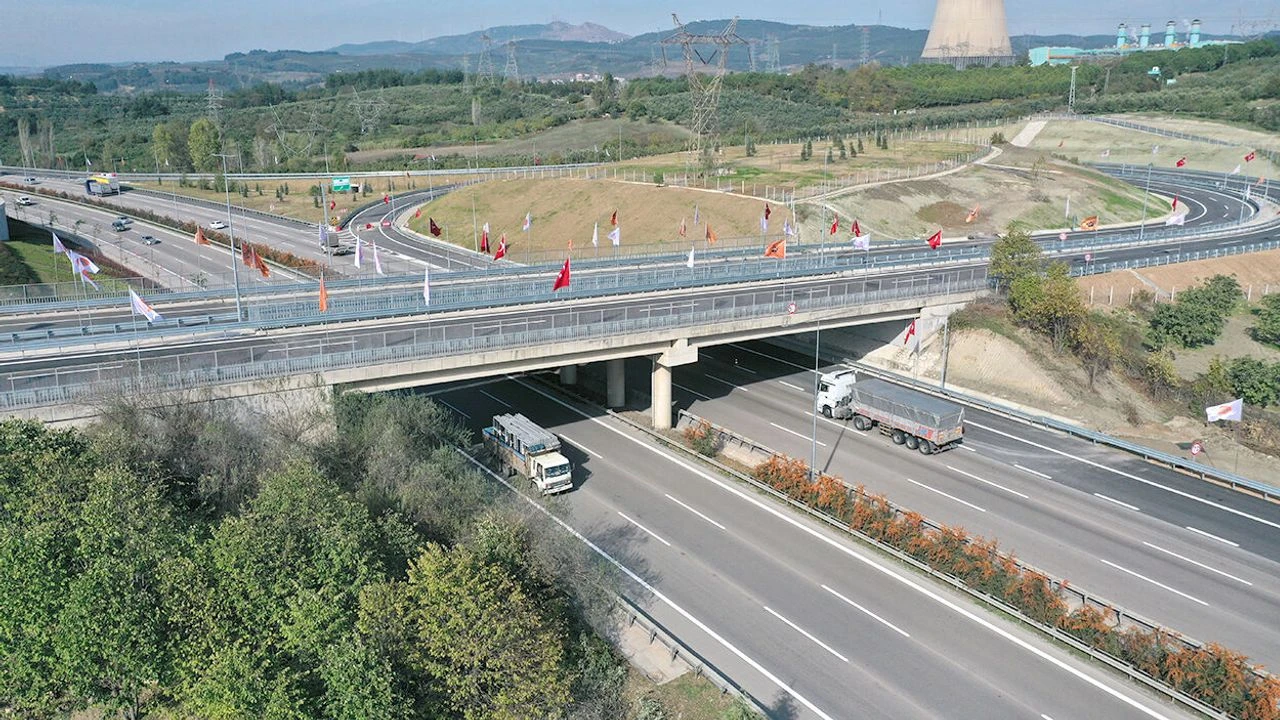 Bursa &Ccedil;evre Otoyolu &Ouml;zelleştirilecek,Ge&ccedil;iş 113 TL
