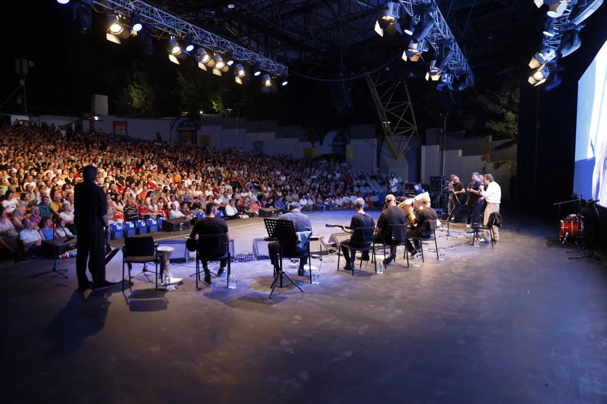 Bursa Festivali’nde Balkan rüzgârı