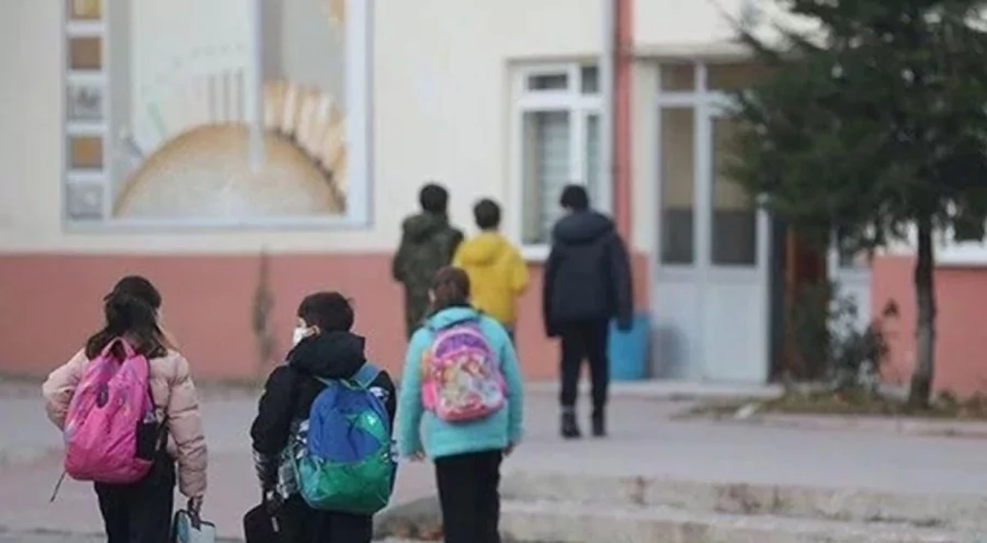 Bursa İl Milli Eğitim&rsquo;den Okullara &ldquo;Yılbaşı ve &ccedil;ekiliş etkinliği Yapılmasın&rdquo; yasağı