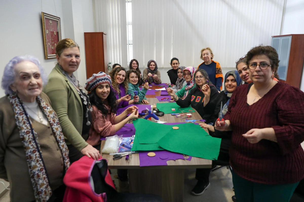 BURSA KENT KONSEYİ G&Ouml;N&Uuml;LL&Uuml;LERİ, 8 MART D&Uuml;NYA KADINLAR G&Uuml;N&Uuml; ETKİNLİKLERİNE HAZIRLANIYOR