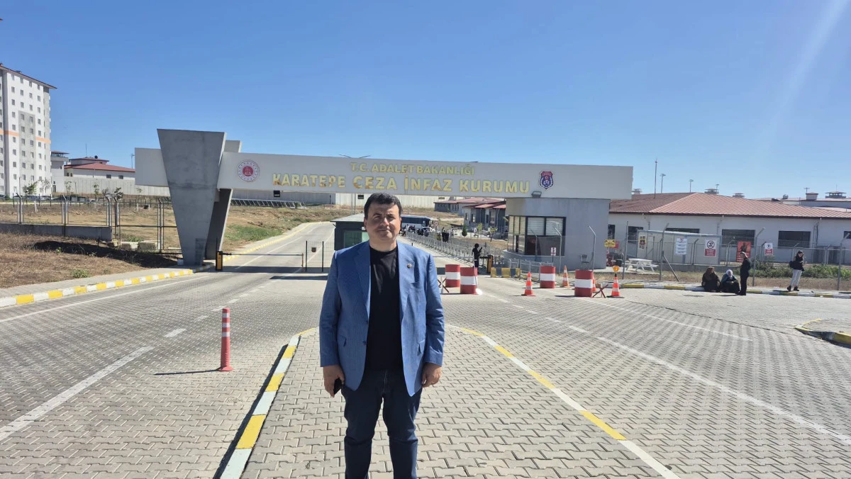 Bursa Yeni parti Milletvekili Hasan &Ouml;zt&uuml;rk, Sinem Dedetaş ve Deniz G&ouml;ktaş&rsquo;ı ziyaret etti