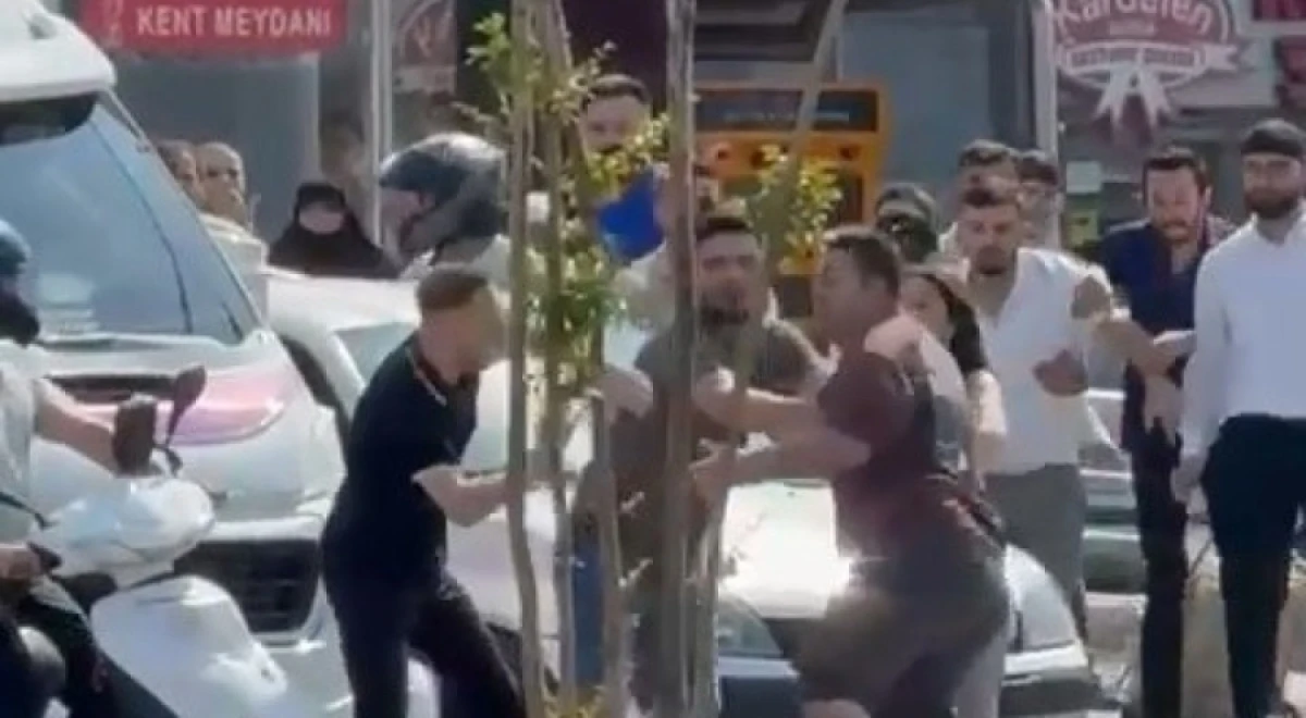 Bursa'da boks ringlerini aratmayan kavga