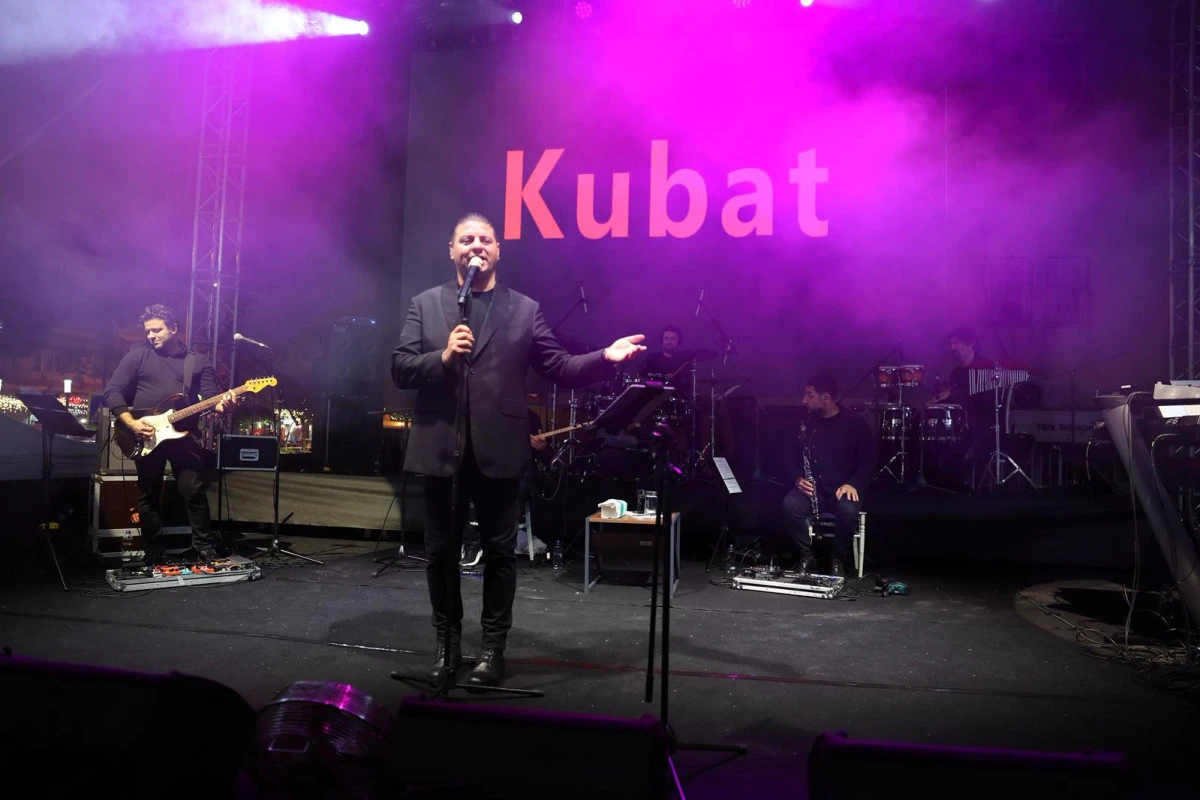 Bursa'da Cumhuriyet coşkusu, Kubat ile zirve yaptı