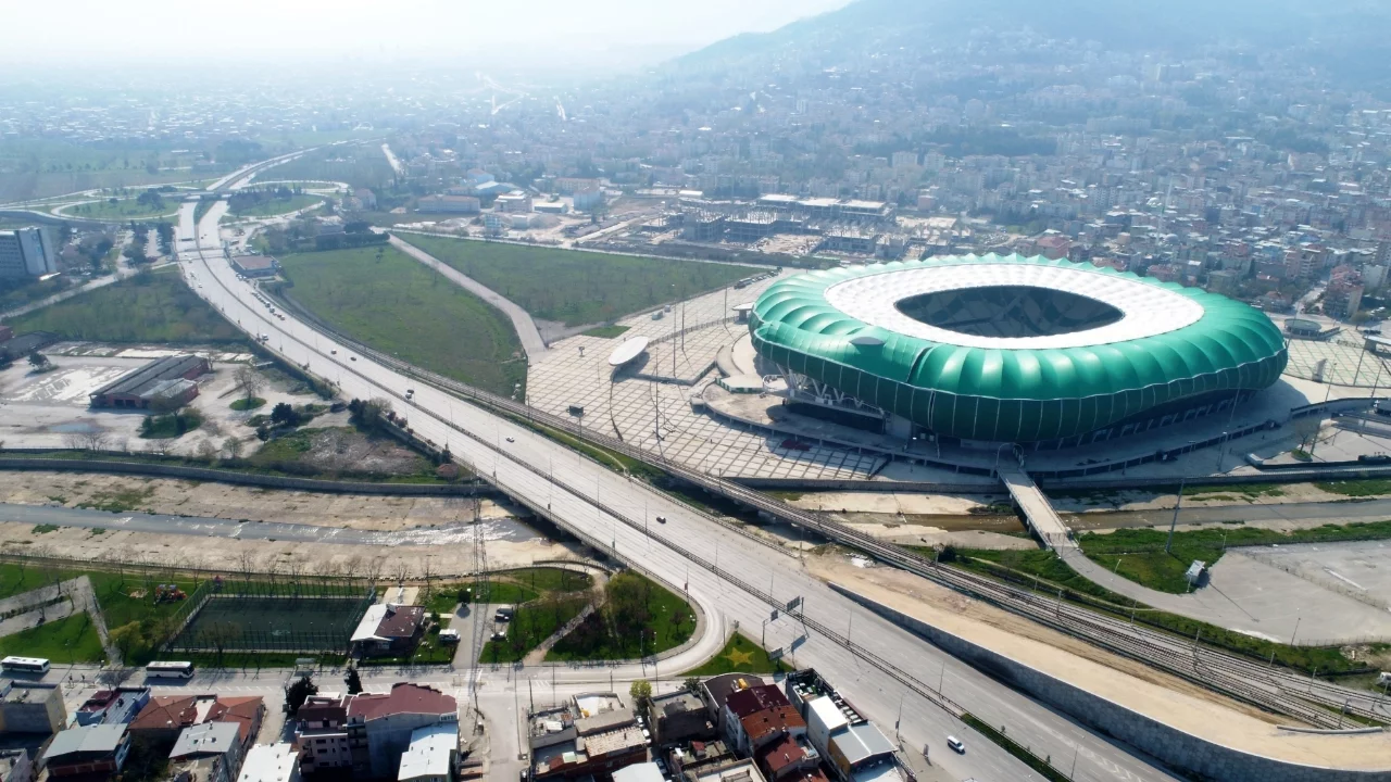 Bursa'da Cumhuriyet Koşusu nedeniyle bu yollar trafiğe kapatılacak