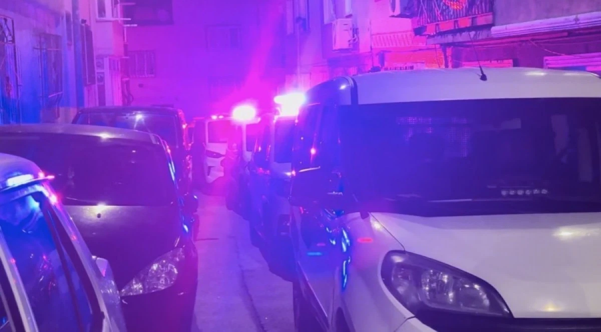 Bursa'da eve yapılan baskında cephanelik çıktı!