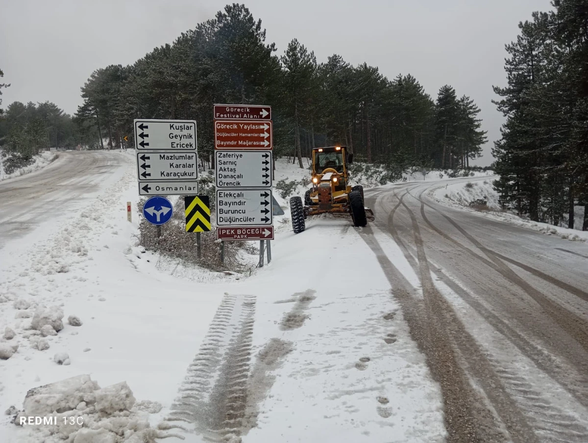 Bursa'da kar yağışı başladı: B&uuml;y&uuml;kşehir ekipleri sahada