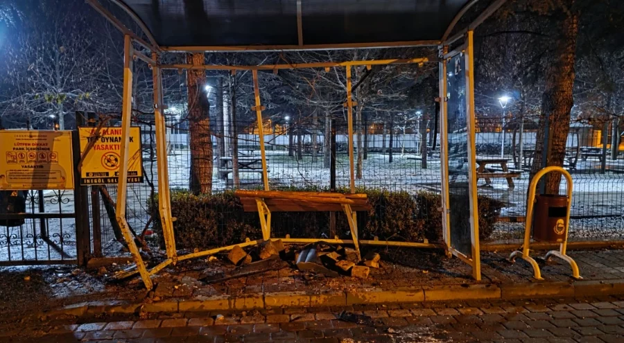 Bursa&rsquo;da Korku Dolu Anlar: Kayan Cip Yayaya &Ccedil;arptı