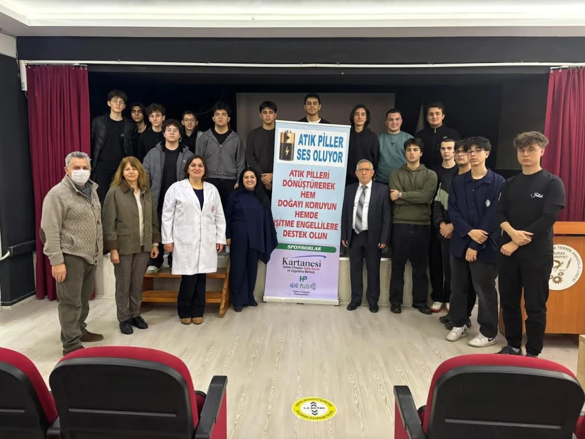 Bursa'da Liselilerden &Ouml;rnek D&ouml;n&uuml;ş&uuml;m