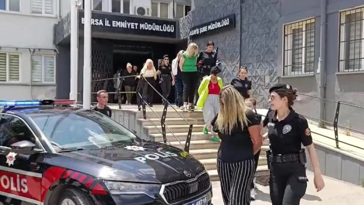 Bursa'da masaj salonlarına yapılan fuhuş operasyonunda 15 gözaltı