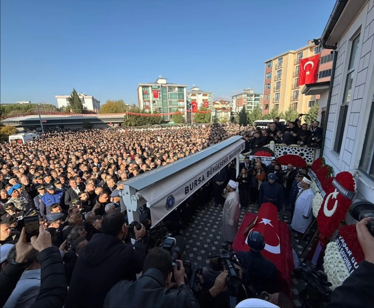 Bursa'da Şehitler Son Yolculuklarına Uğurlandı