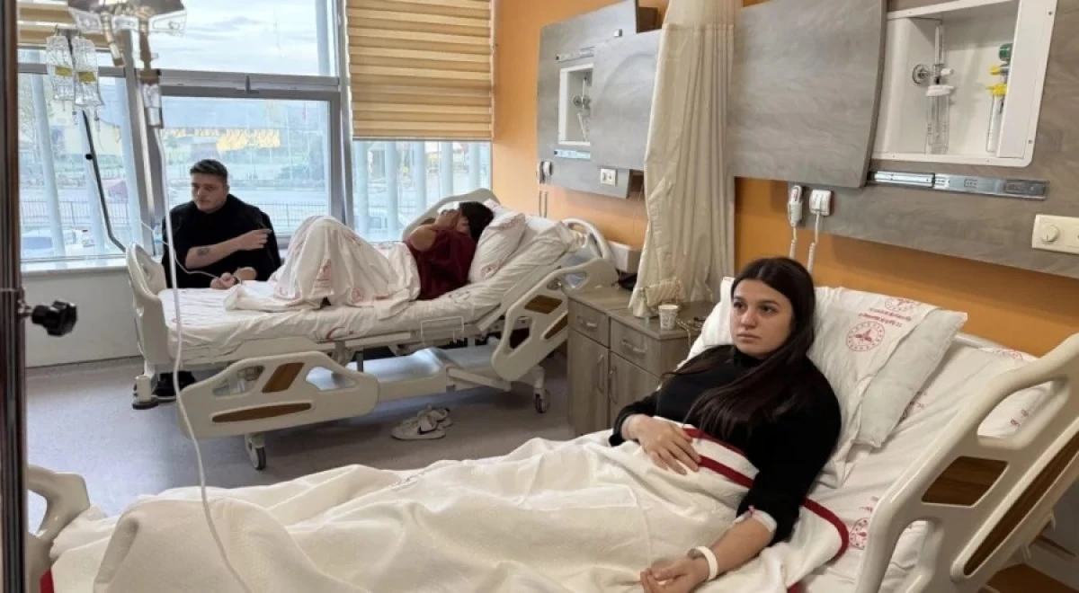 Bursa'da zehirlenme vakası! 4 genç hastaneye kaldırıldı