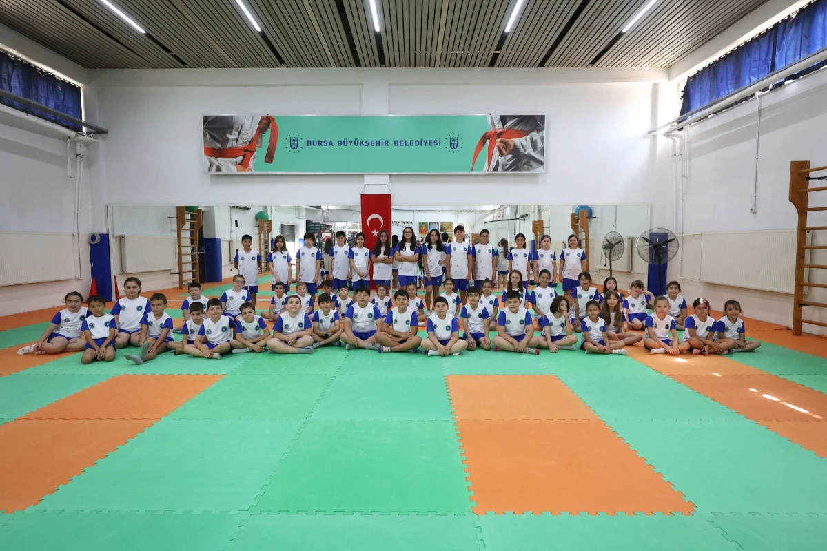 Büyükşehir Yaz Spor Okulları’nda eğitimler başladı