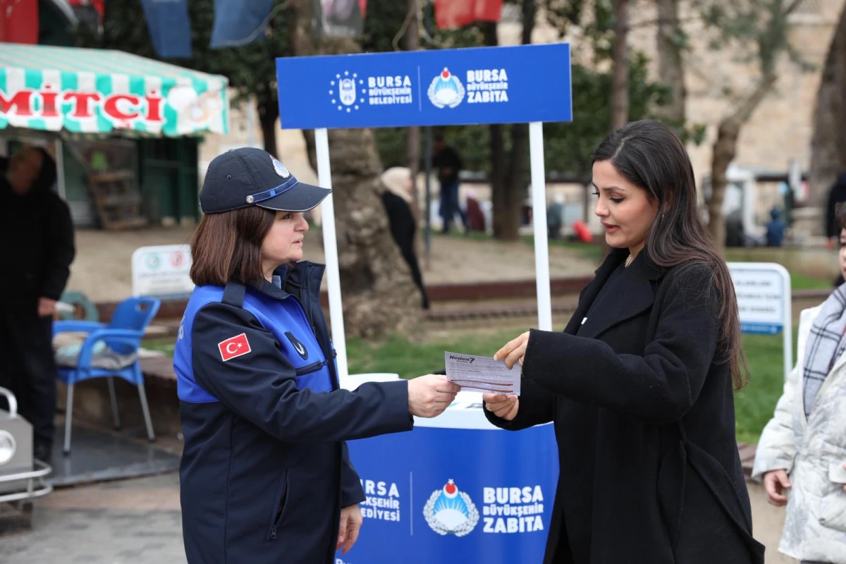 B&uuml;y&uuml;kşehir zabıtası t&uuml;keticileri bilgilendirdi