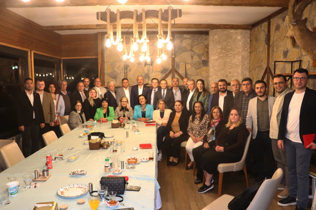 CHP Bursa İl Başkanı Nihat Yeşiltaş’tan Vefa ve Teşekkür Plaketi