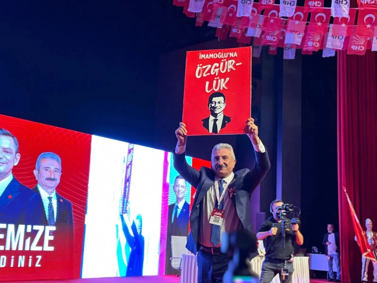 CHP Bursa'da Nihat Yeşiltaş yeniden İl Başkanı
