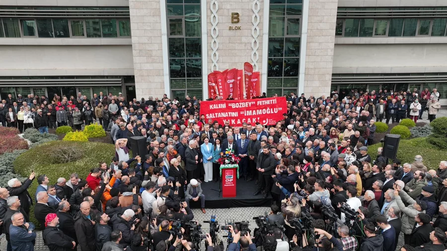 CHP Bursa'dan a&ccedil;ıklama: Başkan Bozbey bizim onurumuzdur! Bizi teslim alamayacaksınız