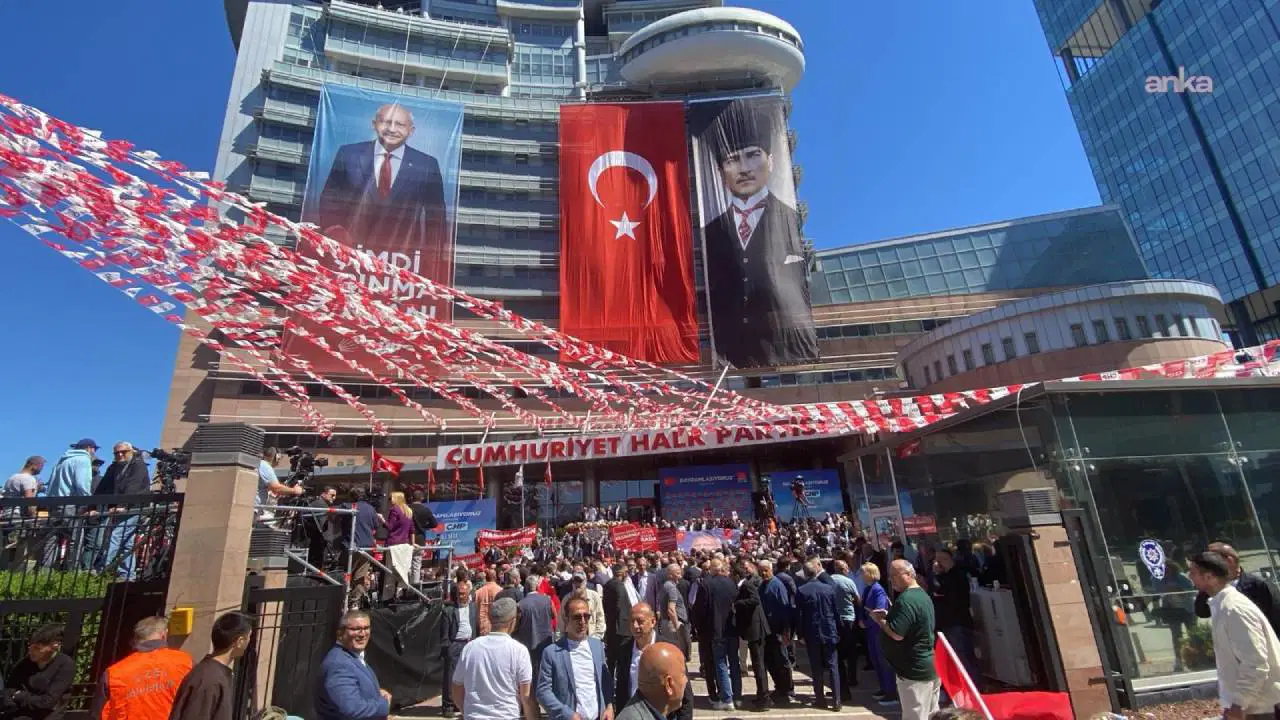 CHP Genel Merkezi'nde Mutlak butlan 'Halkla Bayramlaşma' programı