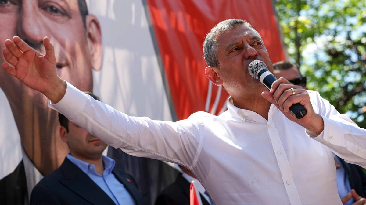 CHP lideri &Ouml;zg&uuml;r &Ouml;zel G&uuml;m&uuml;şhane'de konuştu
