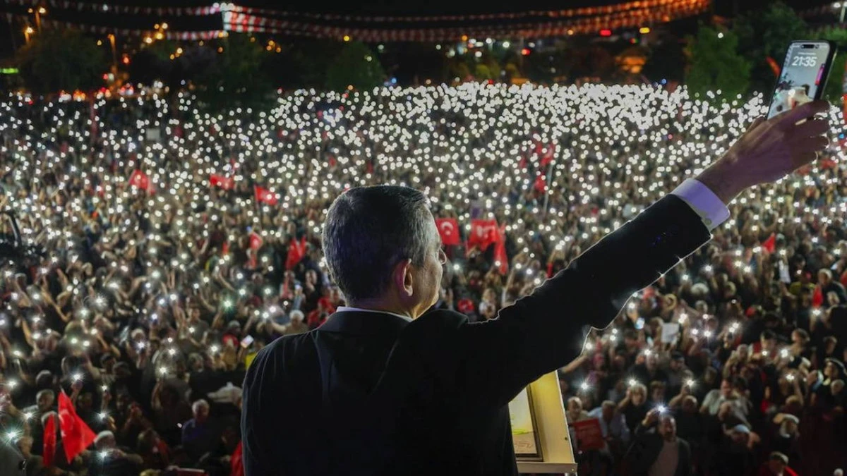 CHP mitinginde Özel, “Bugünü not edin” dedi, ifşaları sıraladı, Gürlek’e çağrı yaptı!