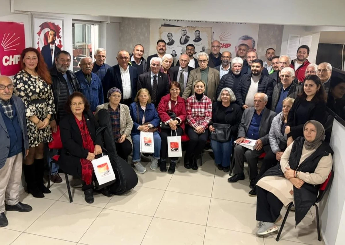 CHP Yıldırım İlçe Örgütü’nden Öğretmenler Günü’ne Özel Kutlama