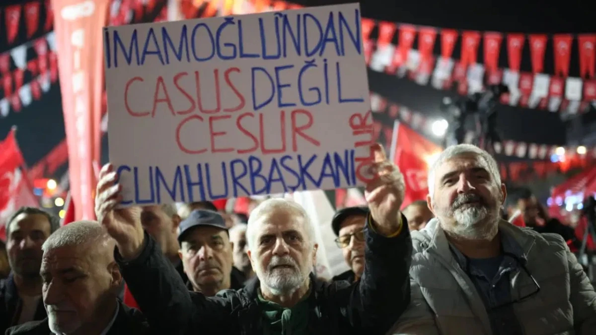 CHP’den Esenyurt’ta ‘Millet İradesine Sahip Çıkıyor’ mitingi