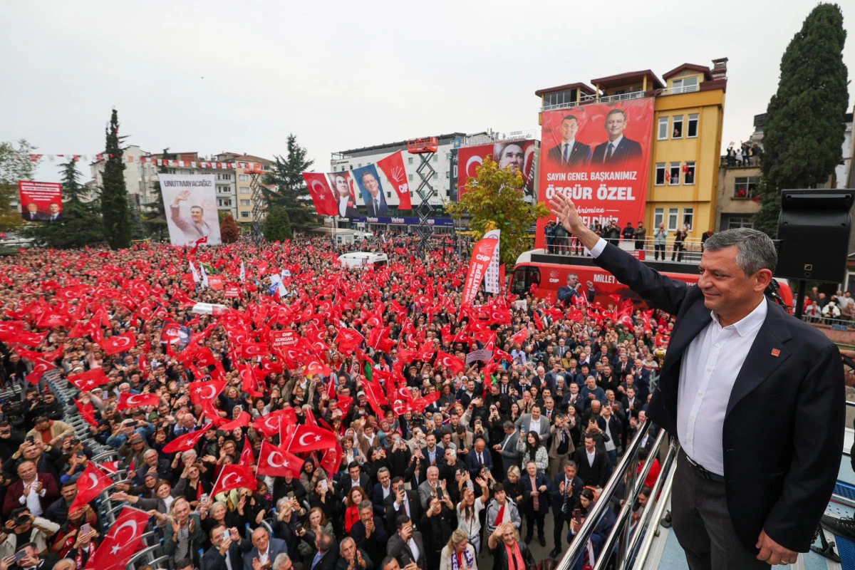 CHP'den Ordu'da coşkulu miting... Özgür Özel'den 'anayasa' vurgusu