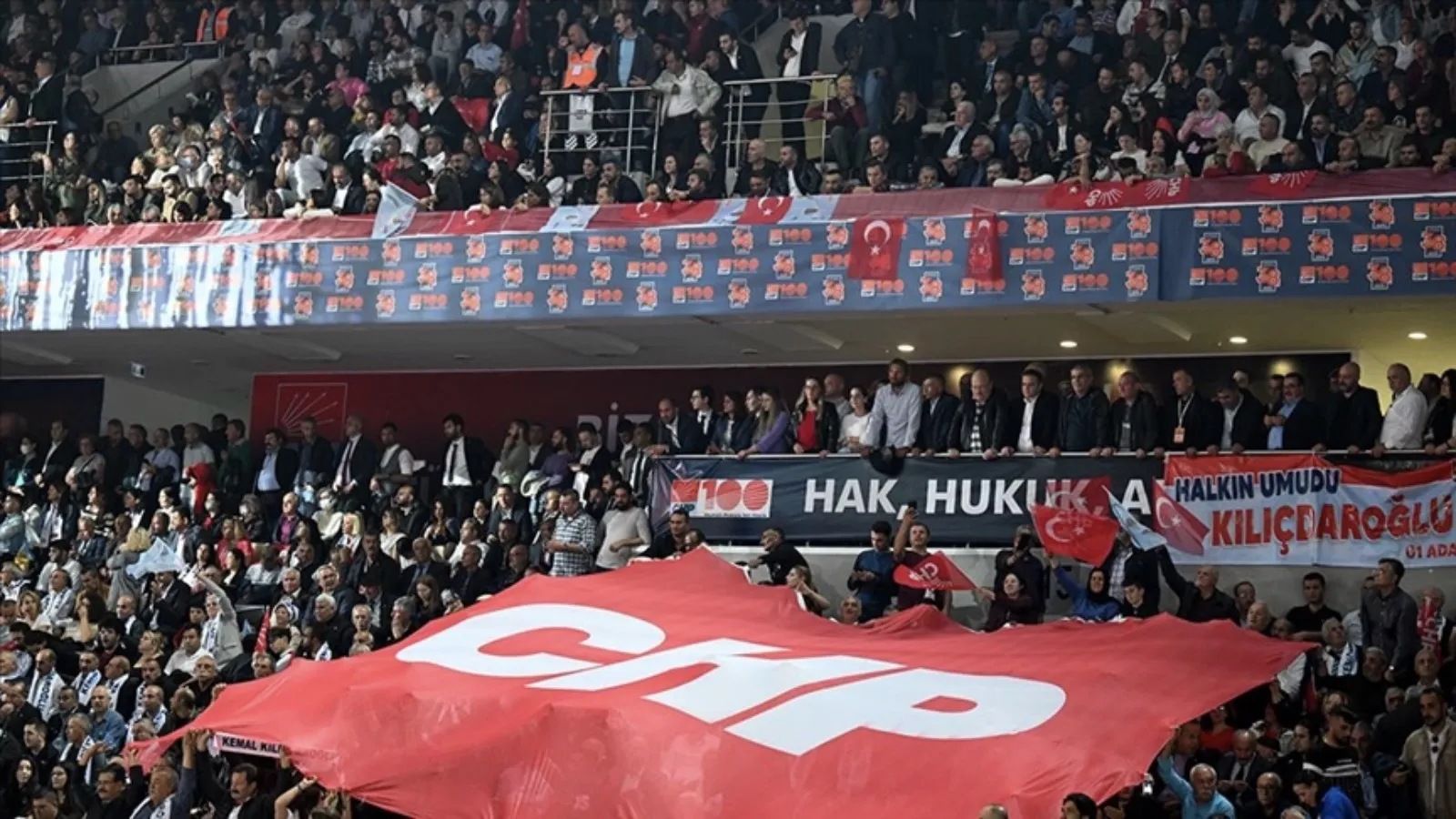 CHP'nin 38. Kurultay delegelerine soruşturma: Birinci derece yakınları da d&acirc;hil t&uuml;m hesapları incelenecek