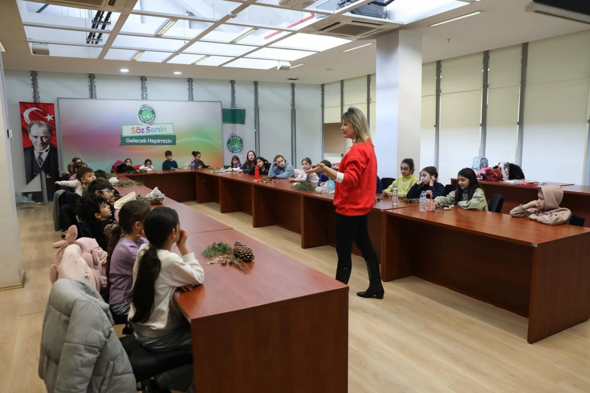 &Ccedil;ocuklar bir g&uuml;nl&uuml;ğ&uuml;ne mimar oldu