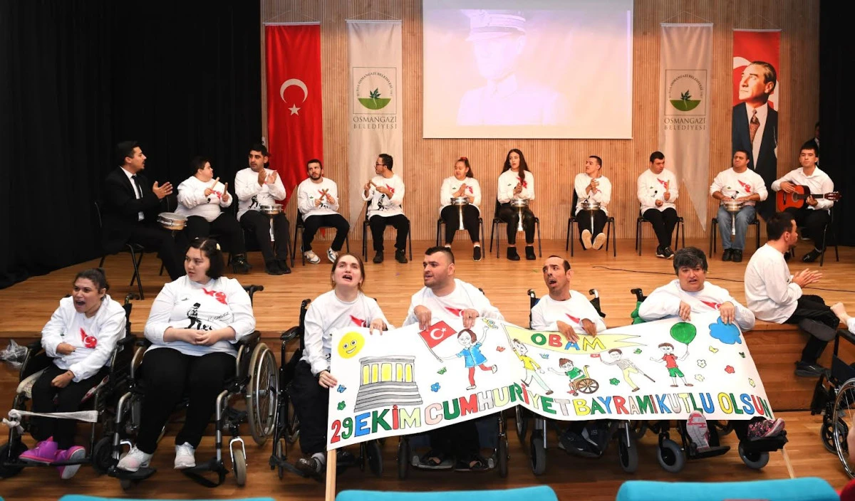 Cumhuriyet Bayramı coşkusu engelsiz yüreklerde attı 