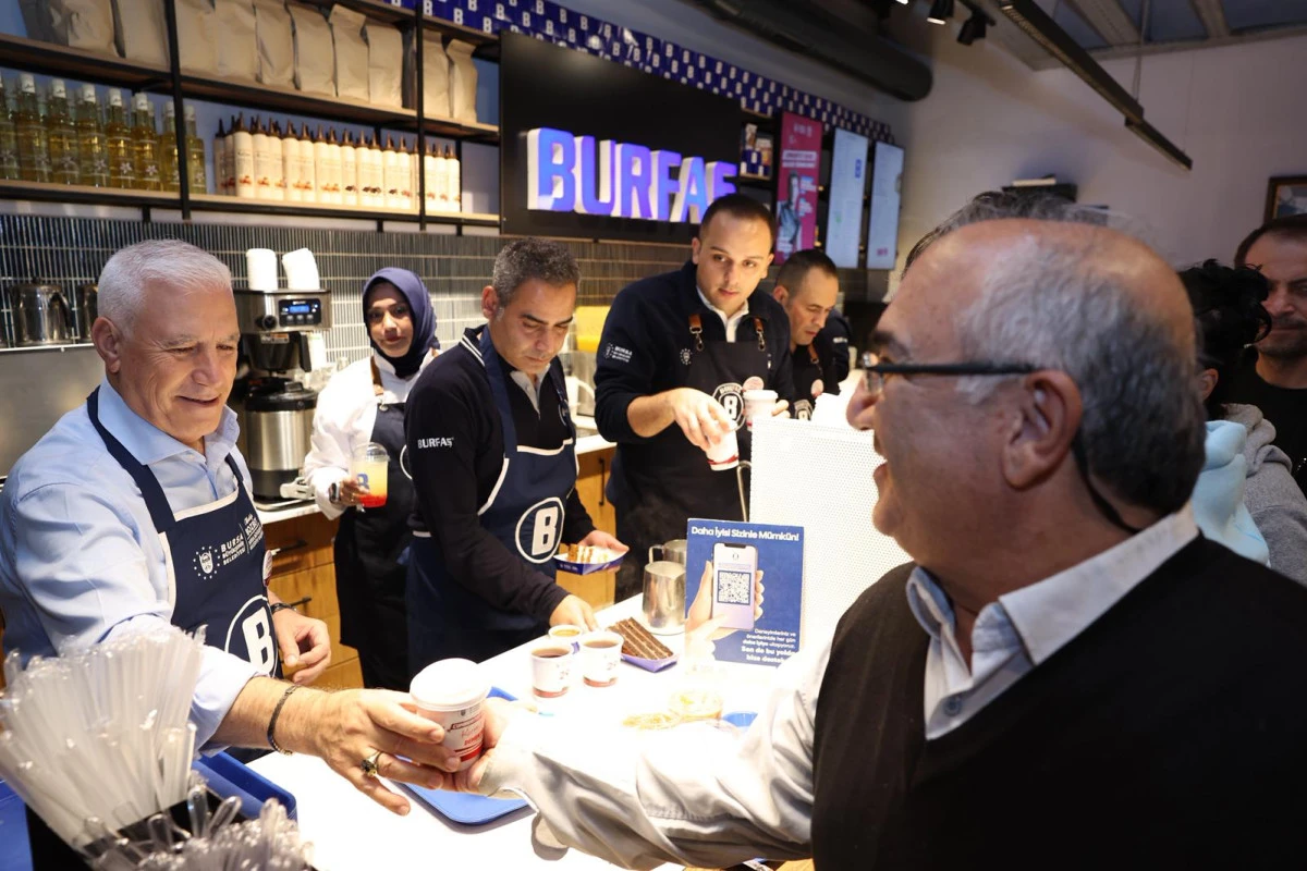 Cumhuriyet’in sıcaklığı Bursa’da paylaşıldı