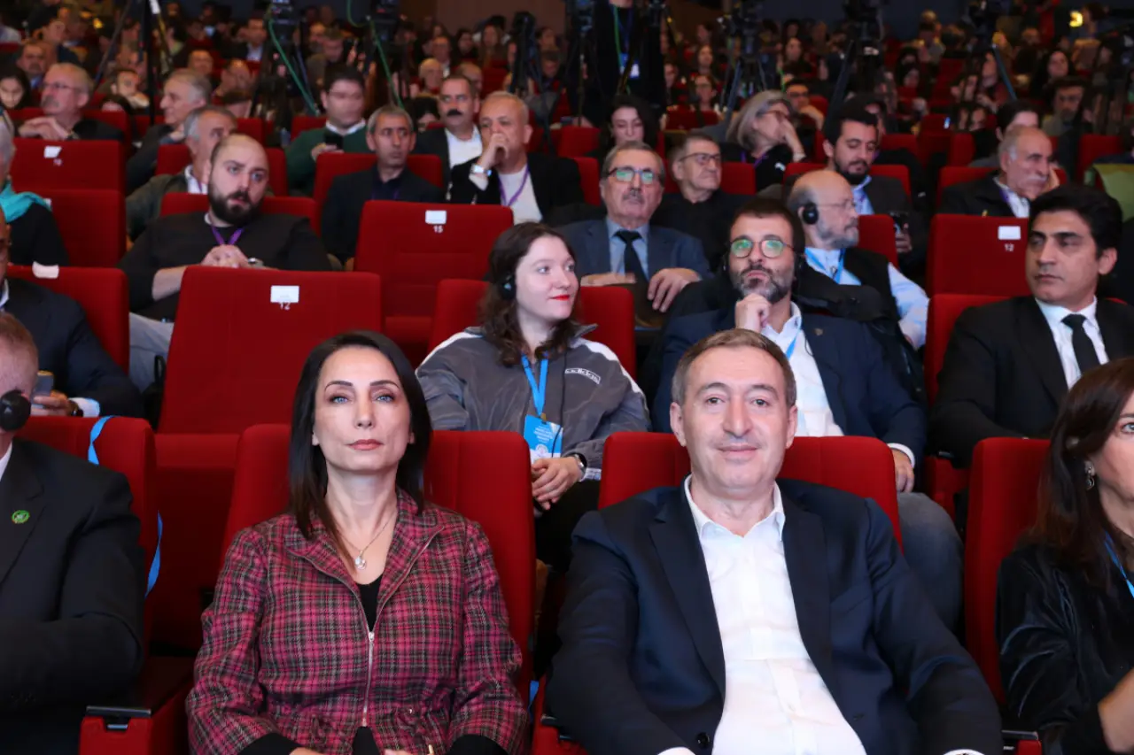 DEM Parti Eş Genel Başkanları'ndan Paskalya mesajı: Kardeşlik ve barış vurgusu