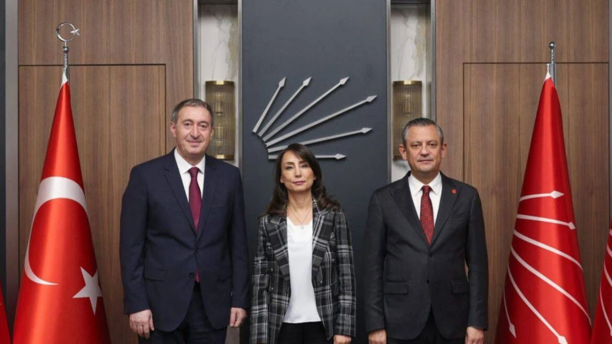 DEM Parti heyeti yarın CHP lideri &Ouml;zg&uuml;r &Ouml;zel'i ziyaret edecek