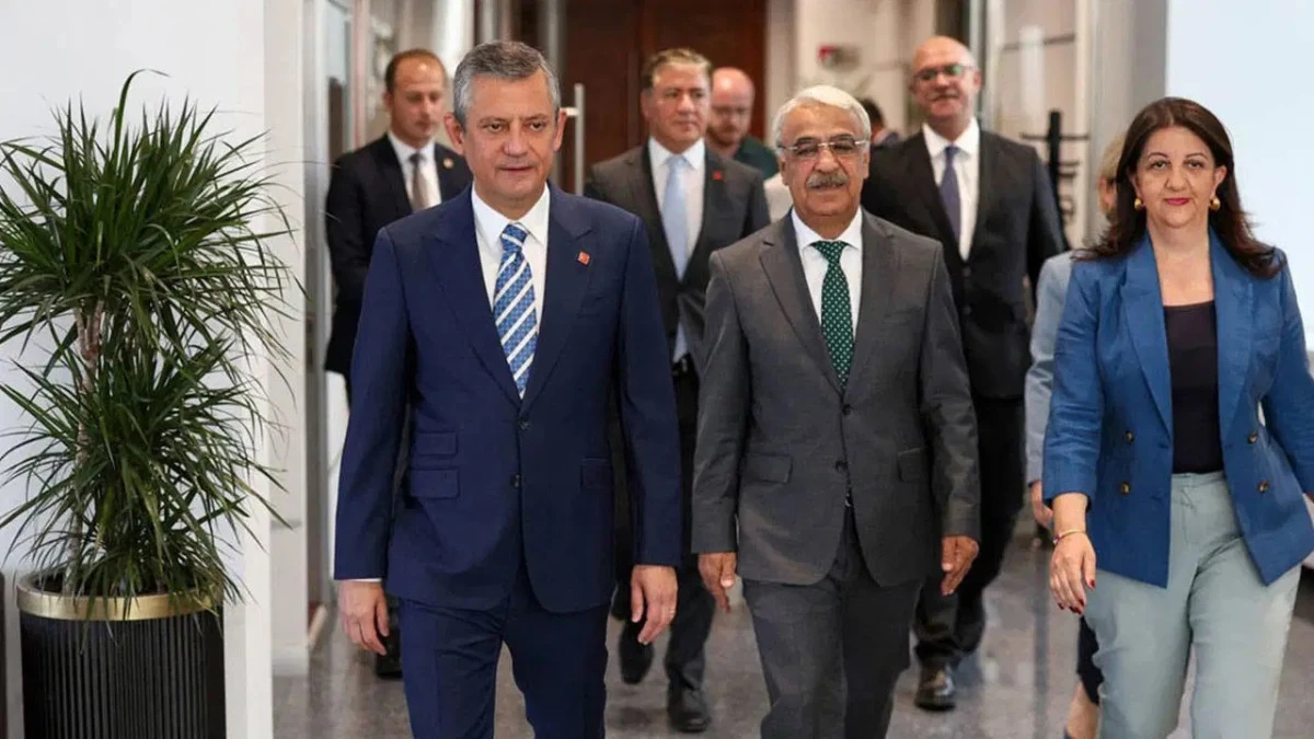 DEM Parti'den gelen açıklamaya CHP'den yalanlama