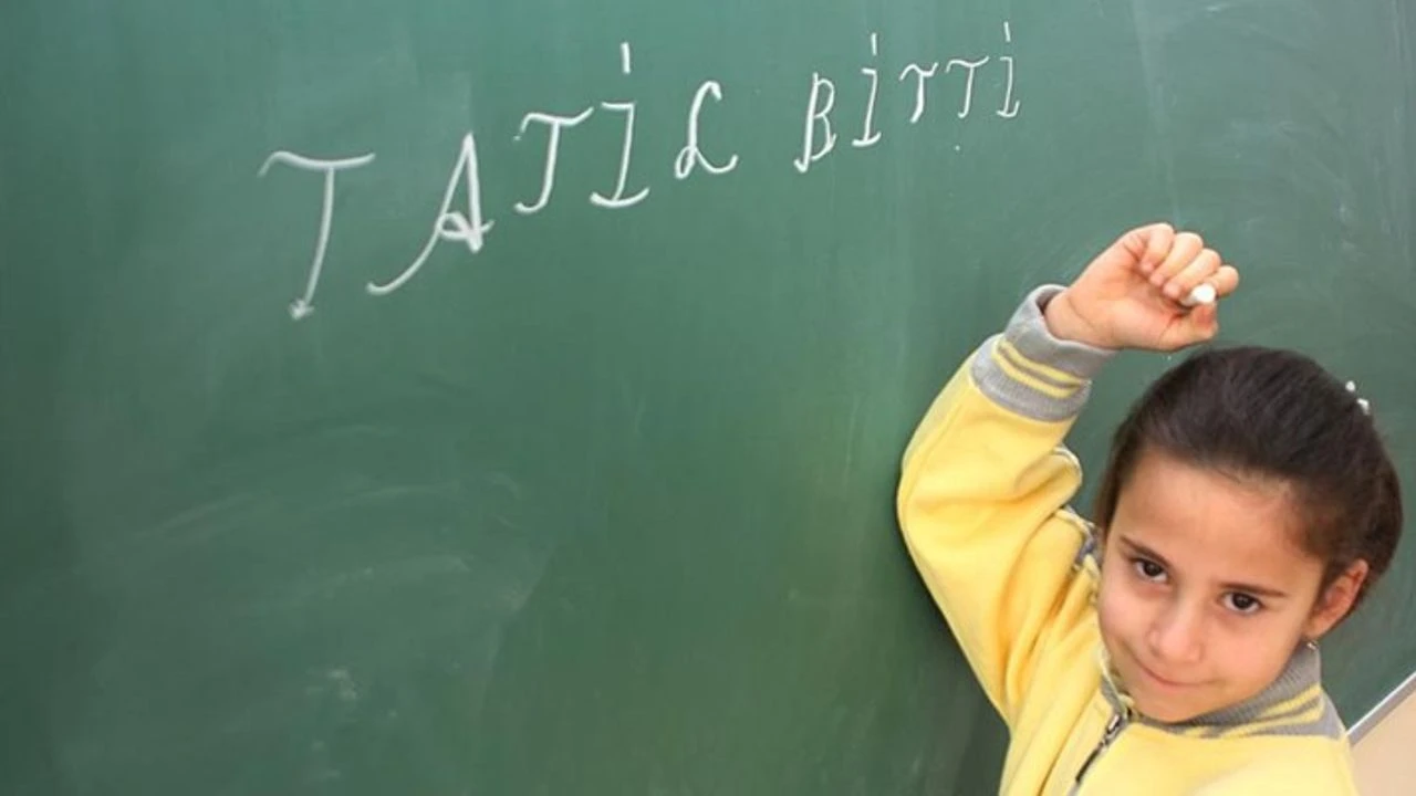 Eğitimde ara bitti, &ccedil;&ouml;z&uuml;m i&ccedil;in tek adım atılmadı Milyonların dert zili