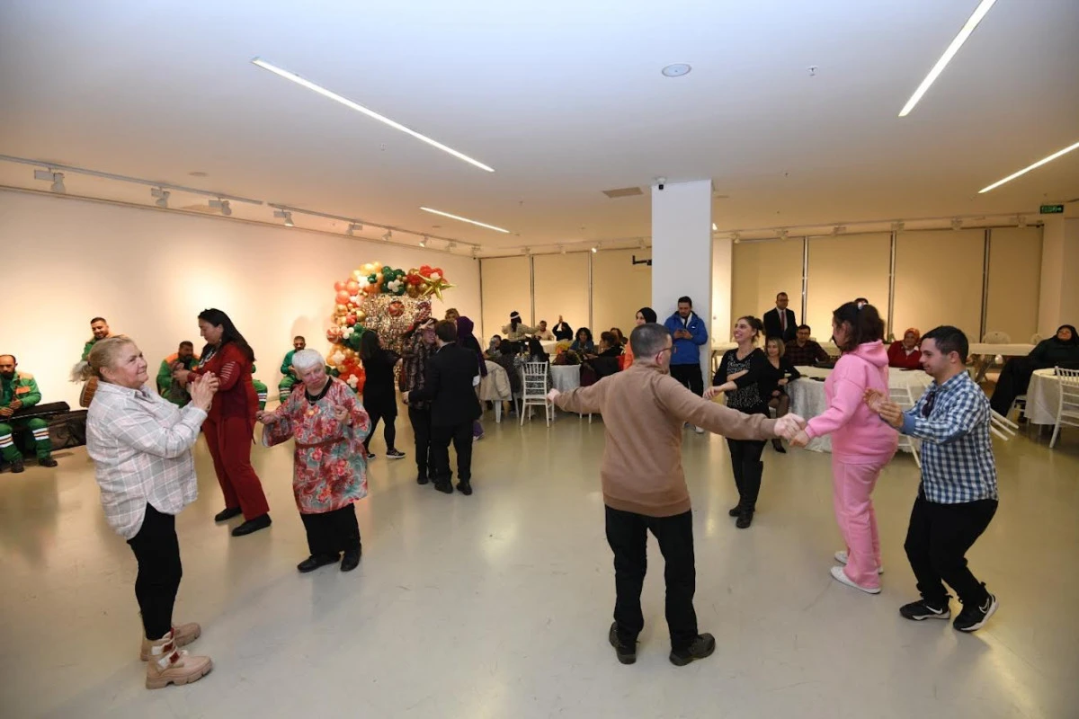 Engelliler Meclisi&rsquo;nden Kalpleri Isıtan Yeni Yıl Buluşması