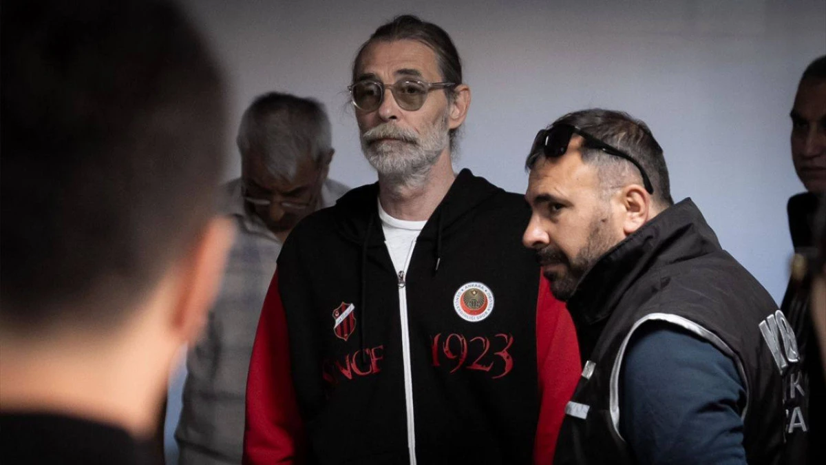 Etimesgut Belediyesi'ne operasyon: Erdal Beşik&ccedil;ioğlu g&ouml;zaltına alındı