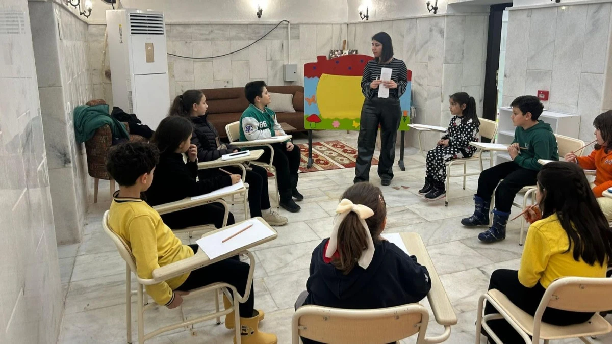 Gemlik&rsquo;te Kadın ve &Ccedil;ocuklara &Uuml;cretsiz İngilizce Eğitimi Başladı