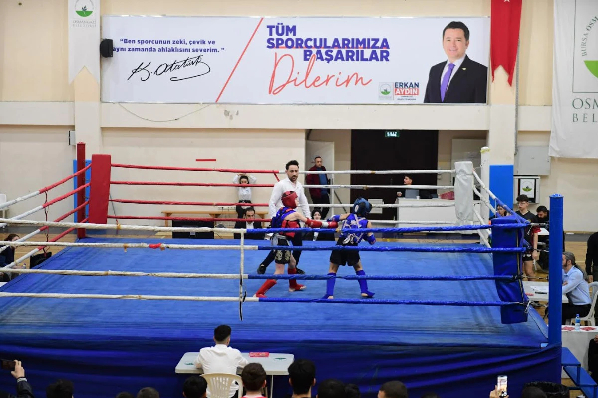 Genç Sporcular Osmangazi’de Ringe Çıktı