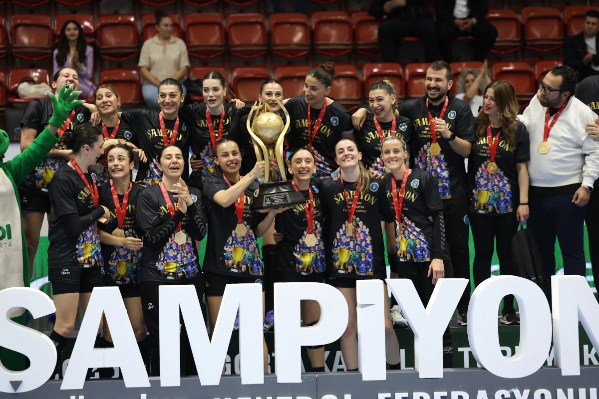 Hentbol Kadınlar Türkiye Kupası Bursa Büyükşehir Belediyespor’un